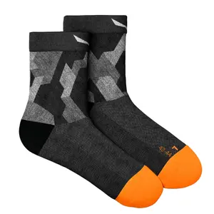 trek-expert-1552678